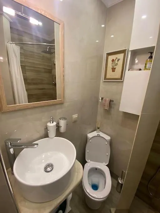 City Centre Stylish Apartament With Private Backyard ソフィア 0*,  ブルガリア