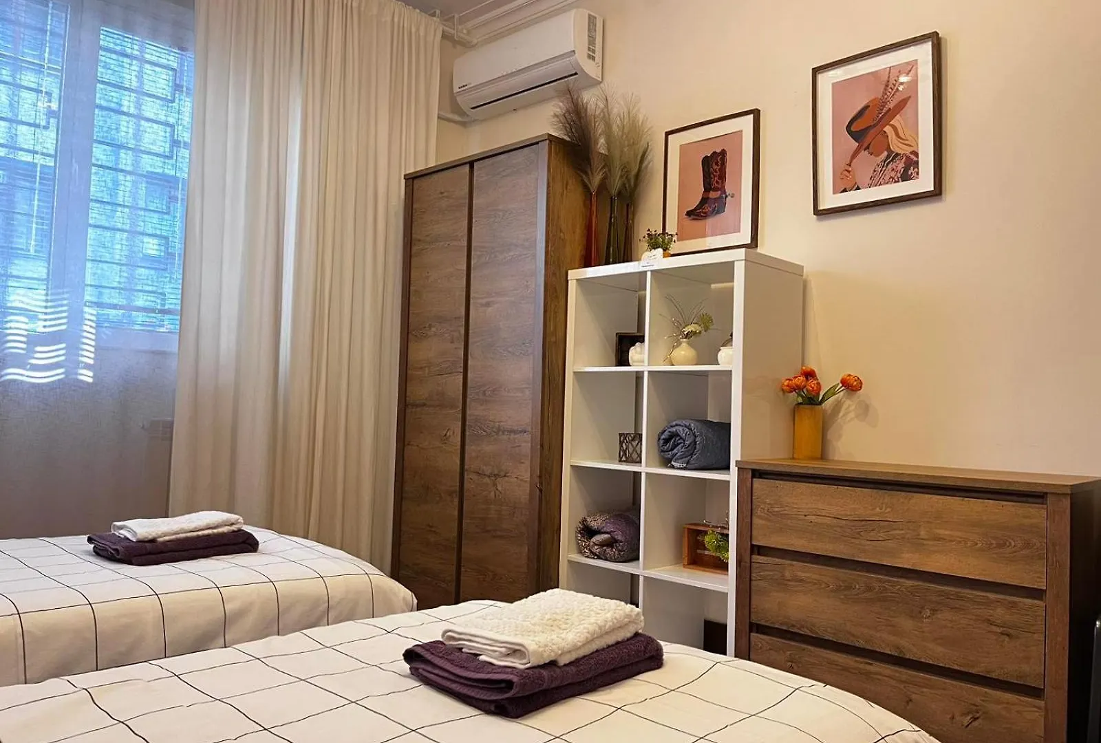 City Centre Stylish Apartament With Private Backyard ソフィア