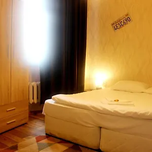 Hotello Szálloda