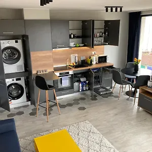 Opalchenska / Pirotska Apartamento