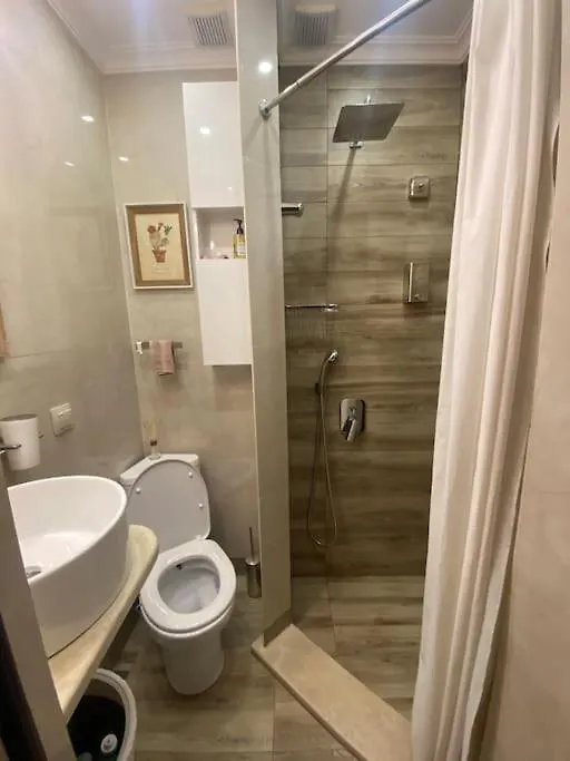 City Centre Stylish Apartament With Private Backyard Sofia 0*,